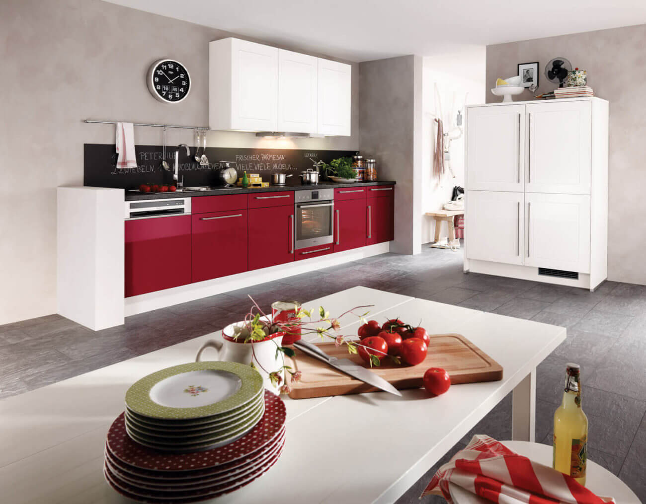 Einzeilige Küchen: Vorteile, Nachteile, Beispiele und Bilder für