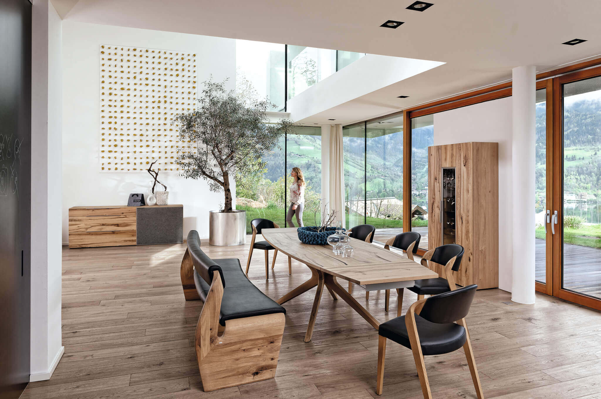 Landhausküchen: Küchenmöbel aus Holz von Voglauer - Küchenfinder