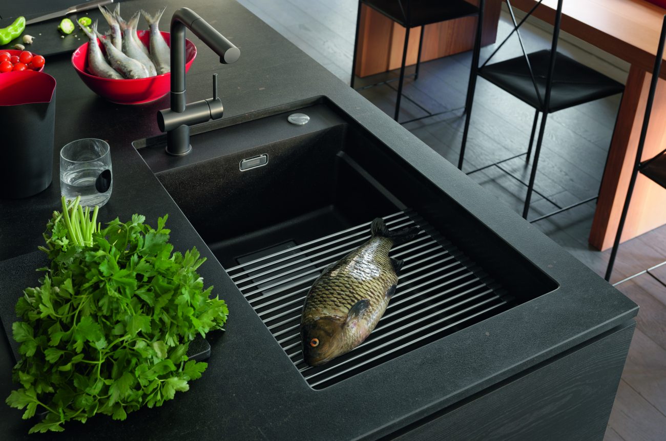 Materialvergleich Franke Spülen aus Edelstahl, Fragranit oder Fraceram