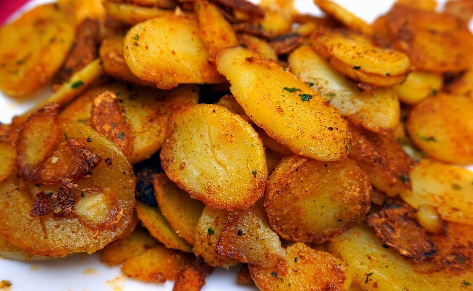 Bratkartoffeln aus dem Backofen - Rezept, Zutaten, Zubereitung ...