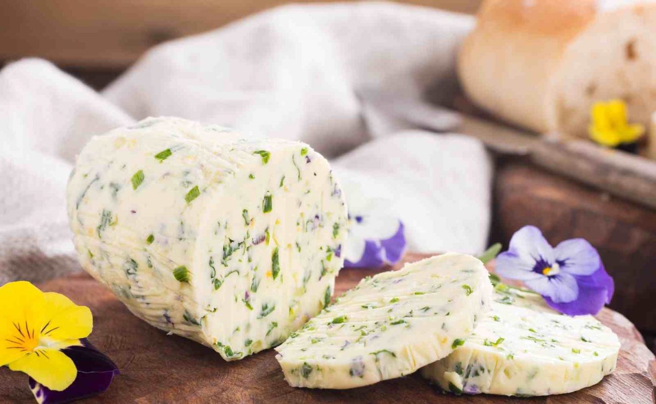 Kräuterbutter selber machen Rezept