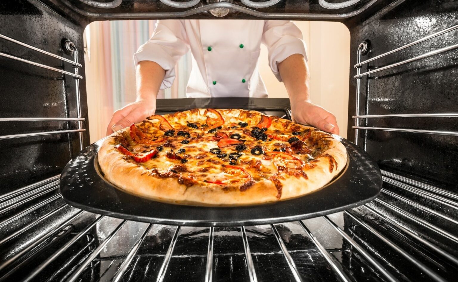 Wie lange braucht eine Pizza bei 200 Grad im Backofen? - Küchenfinder