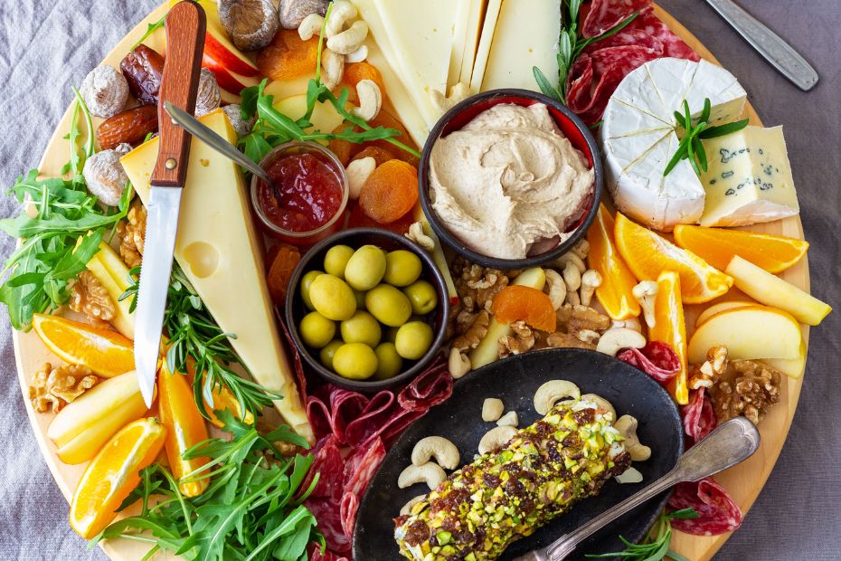 Bei Histaminintoleranz solltest du auf Lebensmittel mit langer Reifung wie Käse oder Wurstwaren verzichten