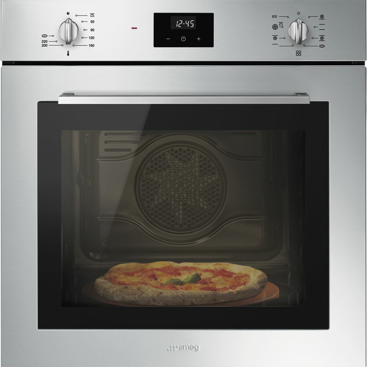 Der Smeg Backofen aus der Classici Designlinie überzeugt mit markanten Knebeln, Edelstahlfront und klarer Bedienlogik. Foto: Smeg