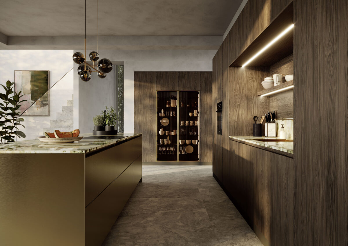 Edle Rotpunkt Küche mit dunklen Holzfronten und goldfarbener Kochinsel.