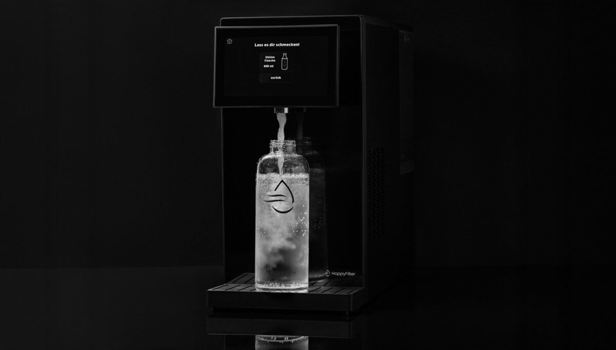Innenansicht eines HappyFilter Systems mit integrierter CO₂-Flasche und Filtereinheit