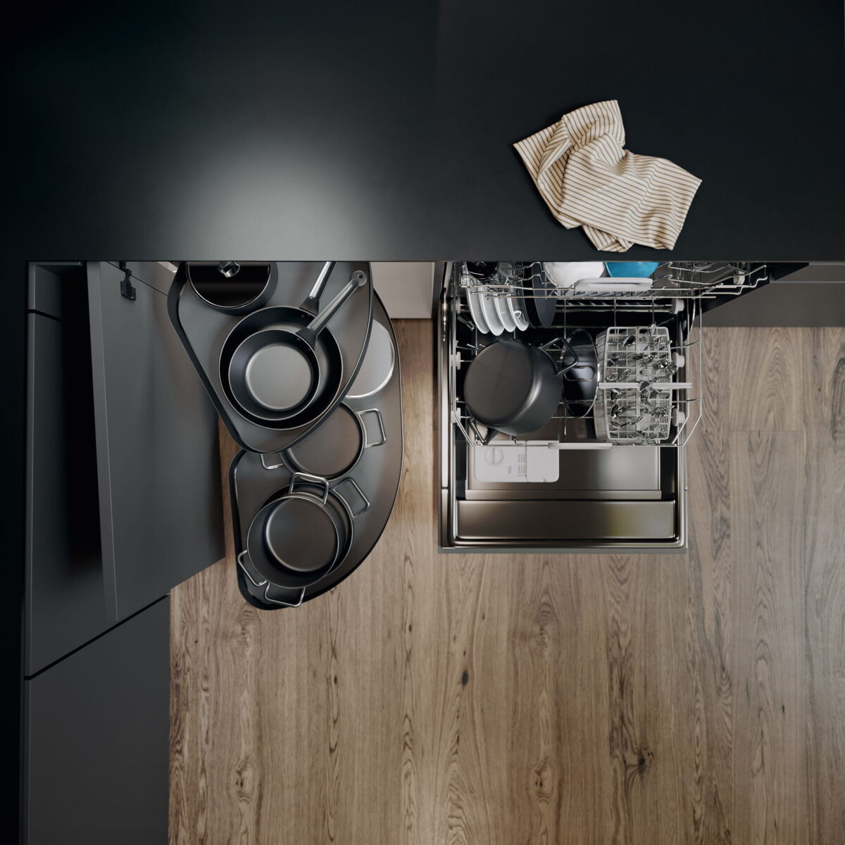 Geöffneter schmaler Geschirrspüler in einer kleinen Küche mit effizienter Stauraumorganisation im Unterschrank.