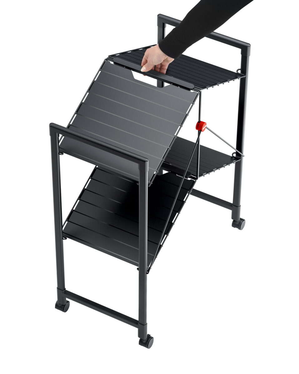 Klappmechanismus eines mobilen Boards, das mit einem Handgriff zusammengefaltet wird